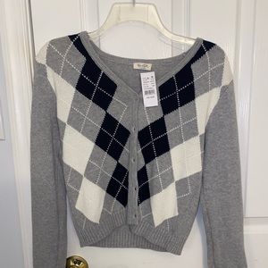 brandy melville  button up sweater. new with tags. never worn